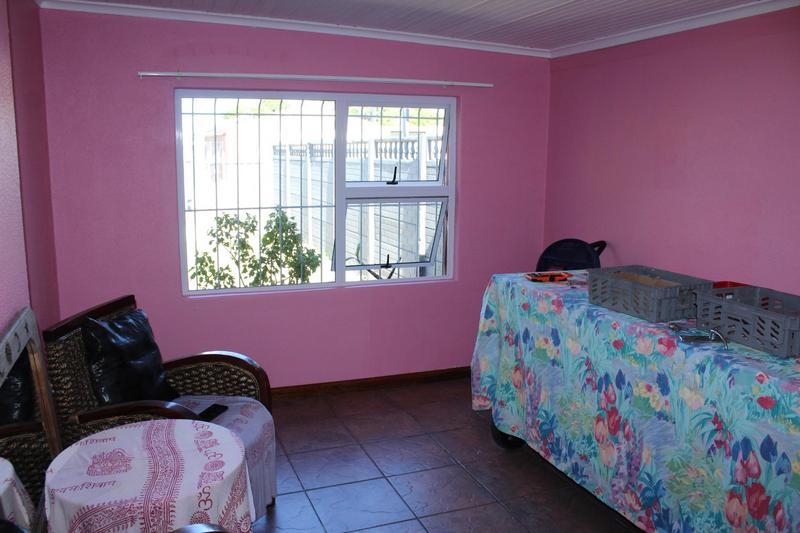 5 Bedroom Property for Sale in Goodwood Park Western Cape